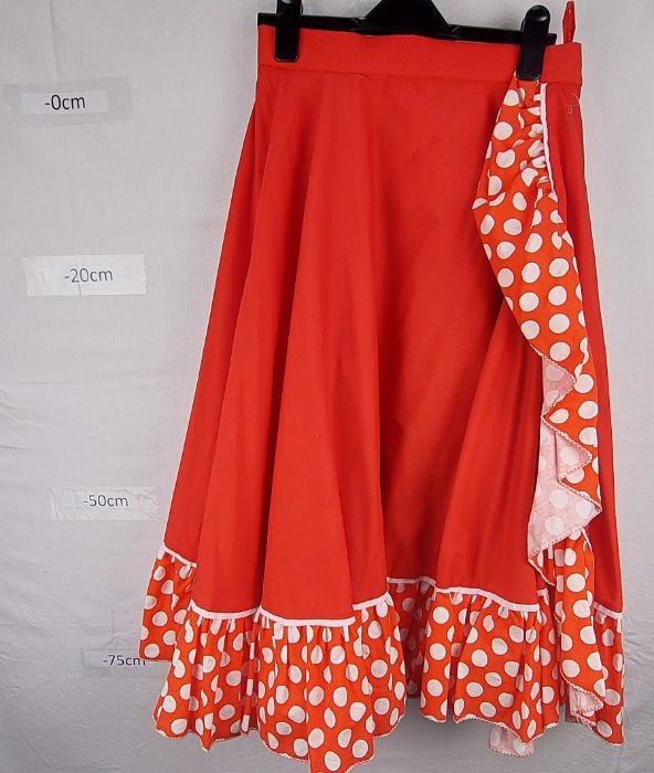 RED FULL SKIRT POLKADOT TRIM SPANISH