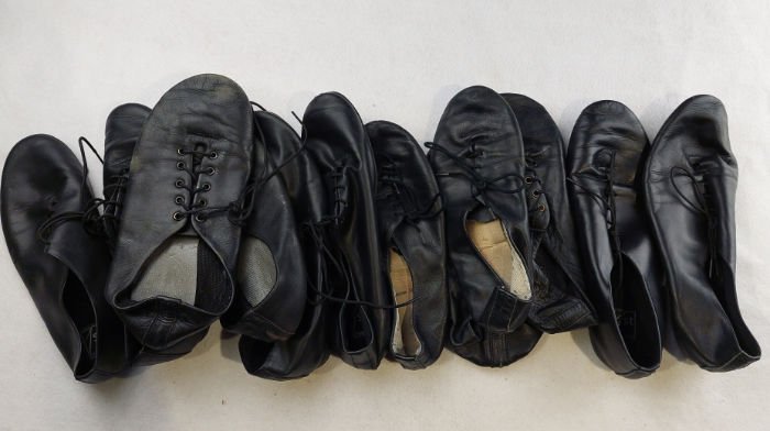 BLACK LACE UP SHOES