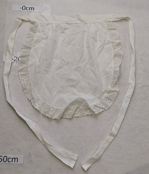 WHITE WAIST APRON CIRCULAR WITH FRILLS PERIOD