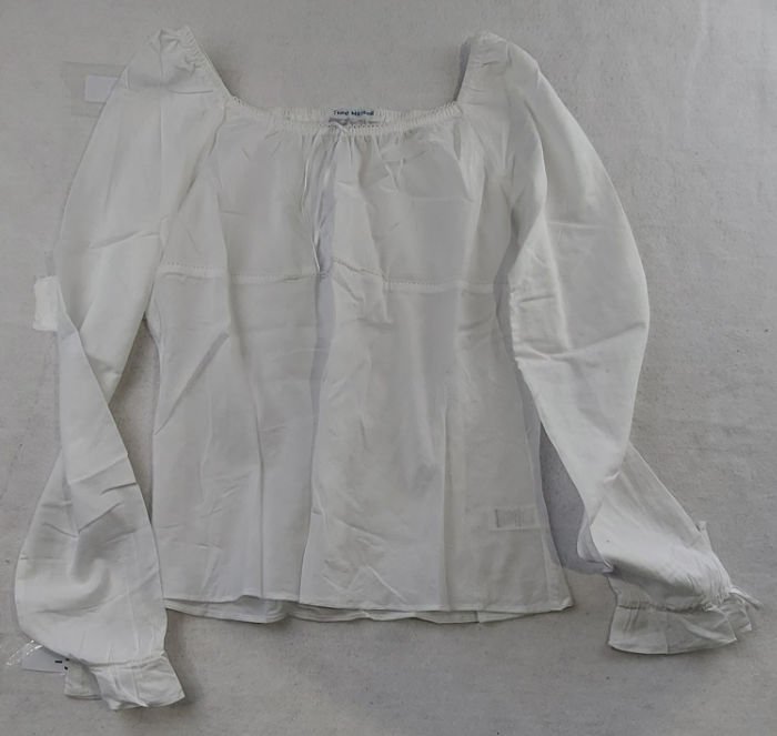 COTTON WHITE TOP LONG SLEEVE