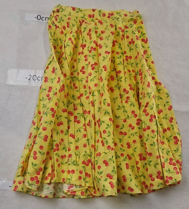 YELLOW SKIRTS