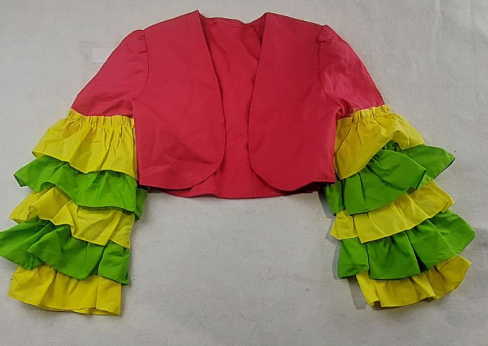 CARNIVAL TOP WITH RUFFLES