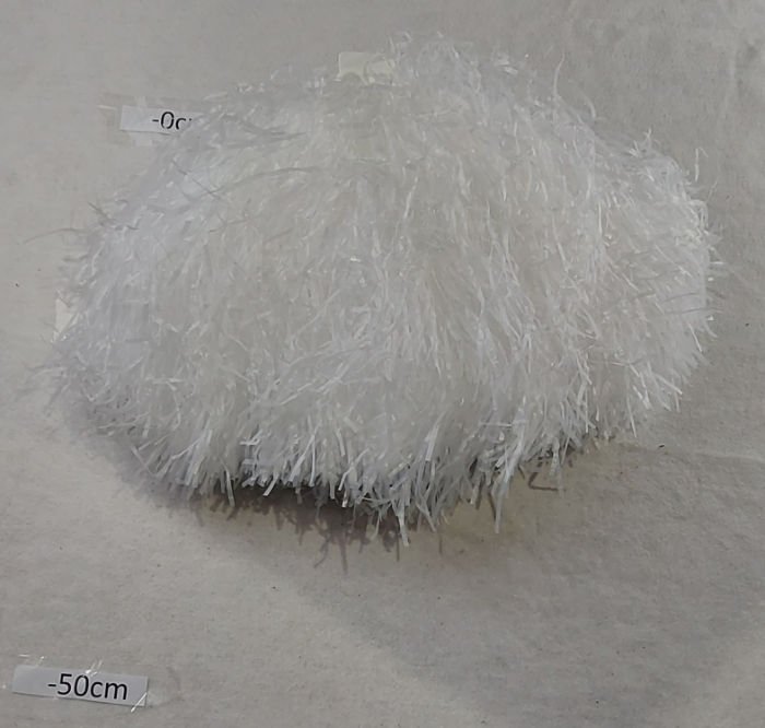PLASTIC POM POMS