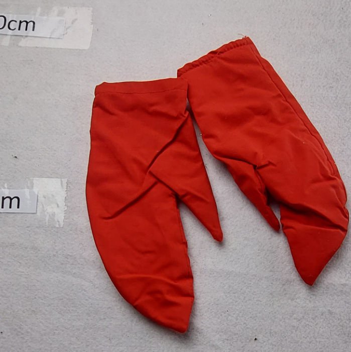 BUG GLOVES