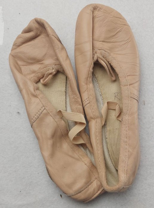 LEATHER PINK BALLET FLATS