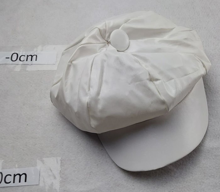 WHITE CAP