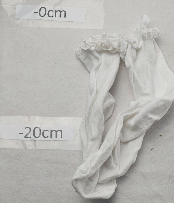 WHITE FRILLY SOCKS
