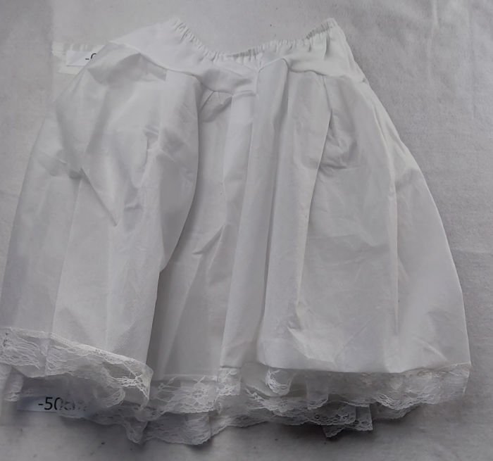 PETTICOAT WHITE