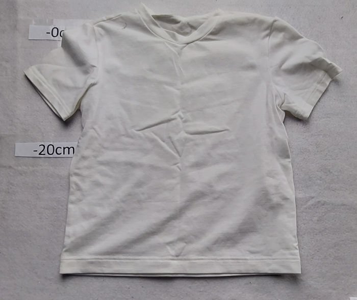 WHITE T-SHIRT